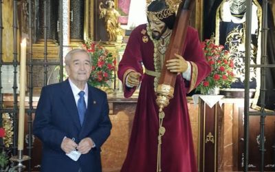 Nombramiento de Presidente de Honor de la Agrupación de Cofradías de Lucena de D. Juan Antonio Parejo