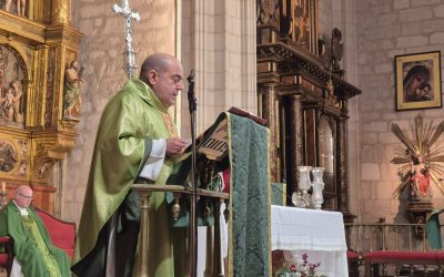 La Misa del Cofrade refuerza la unidad de la familia cofrade lucentina